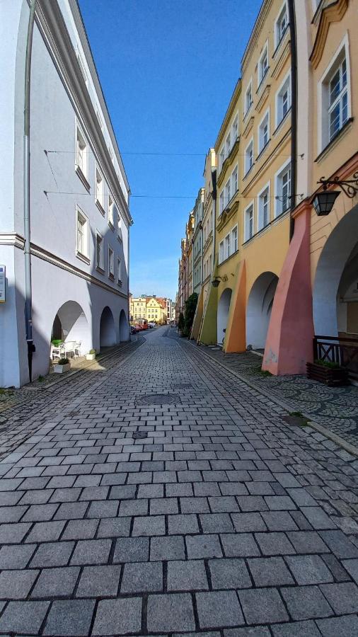 Plac Ratuszowy 50 - Old Town - 2 Sypialnie I Salon Еленя-Гура Экстерьер фото